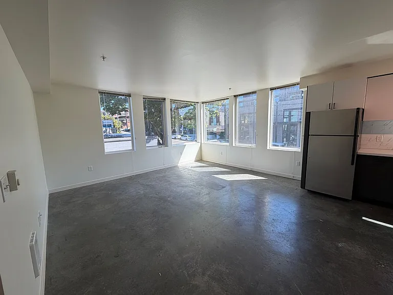 Wally Apartments in Wallingford — Photo 21