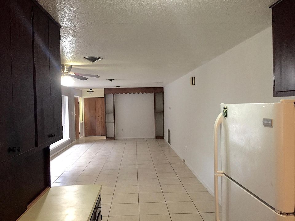 1st image of 1201 Wisteria Ave
