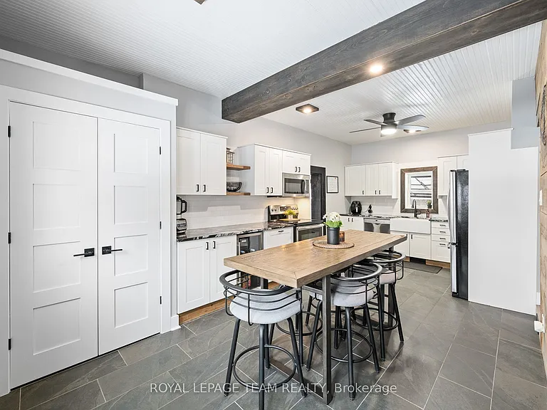 5529 Lion St — Photo 10