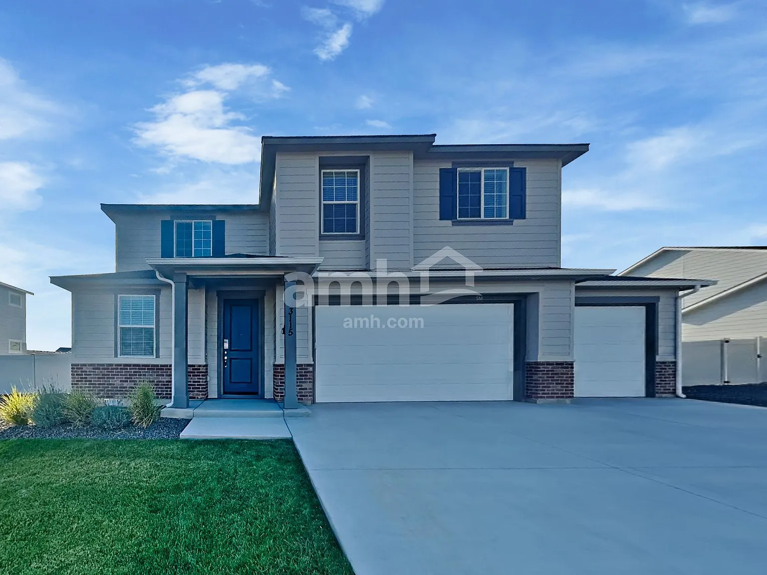 5 bed, 3.0 bath, 2513 sqft, $2,965 — Photo 1