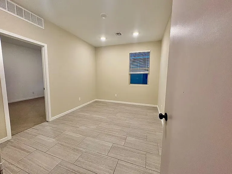 1325 S 223rd Dr — Photo 14