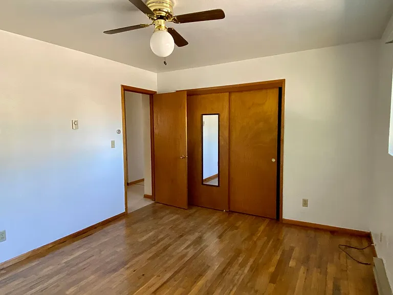 1520 Washburn Way — Photo 8
