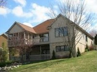 179 Lakeshore Vis, Howell, MI 48843