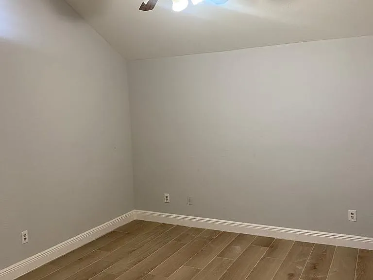 9339 Stonecreek Ln — Photo 13