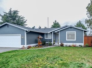 2302 13th St, Anacortes, WA
