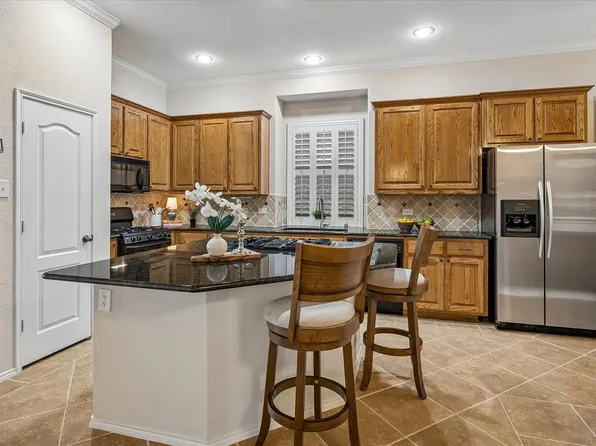 2824 Lacompte Dr, Dallas, TX 75227