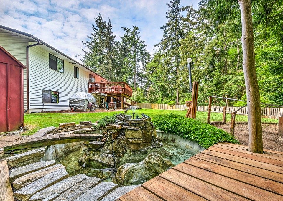 2nd image of 5019 99th St SW