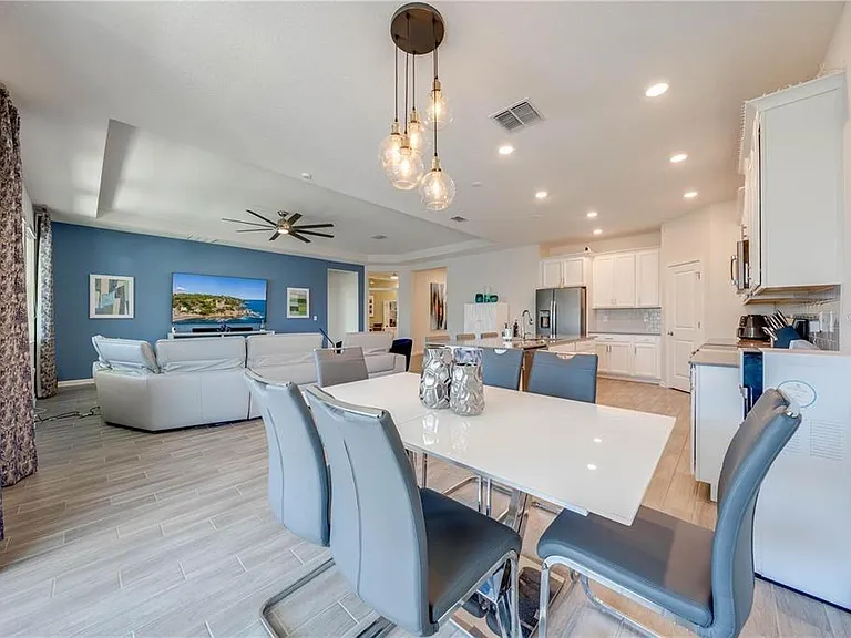 5301 Amersham Ln — Photo 39
