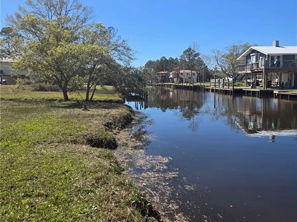19th St, Bay Saint Louis, MS 39520