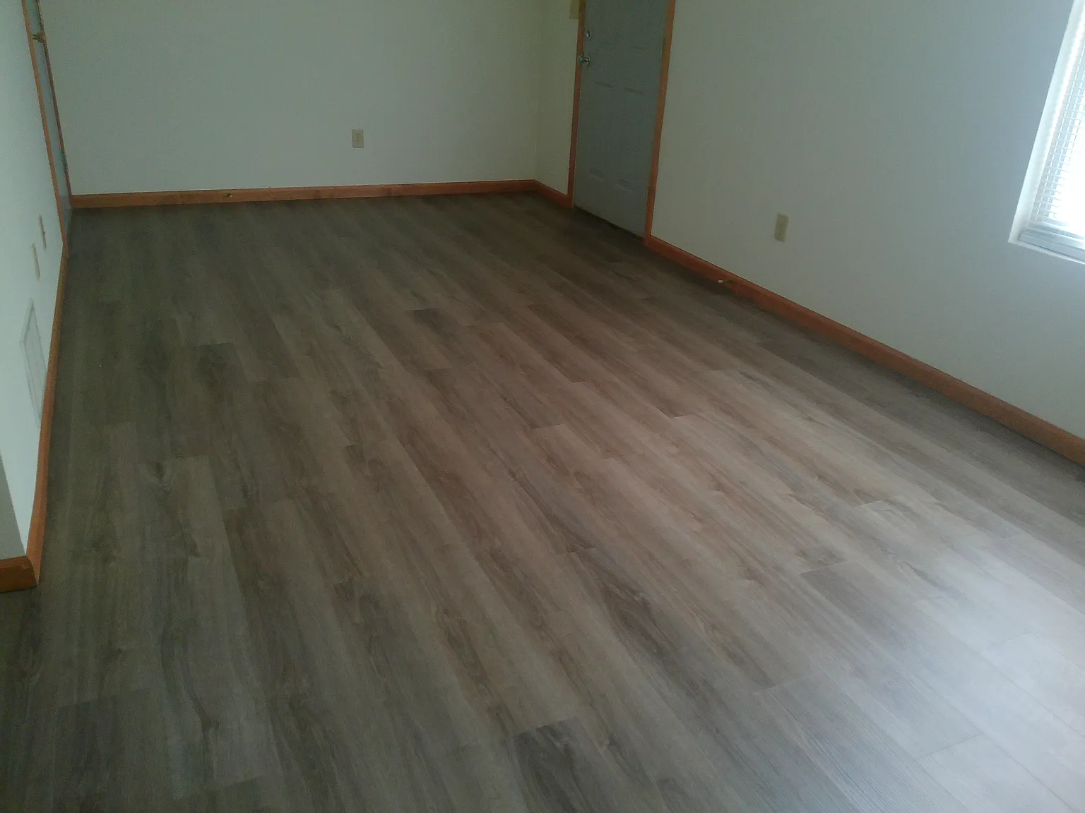 3 bed, 1500 sqft, $1,200 — Photo 2