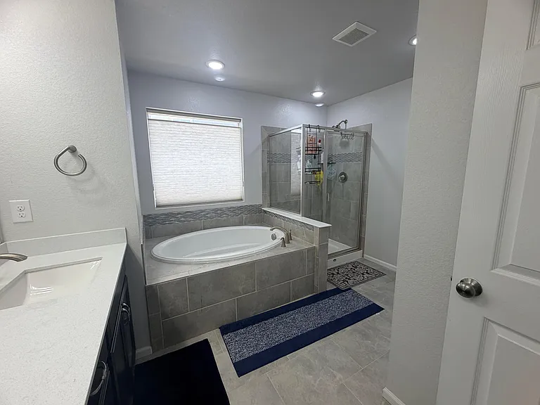 11417 Crater Lake St — Photo 25