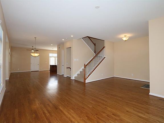 5th image of 9138 Boylston St