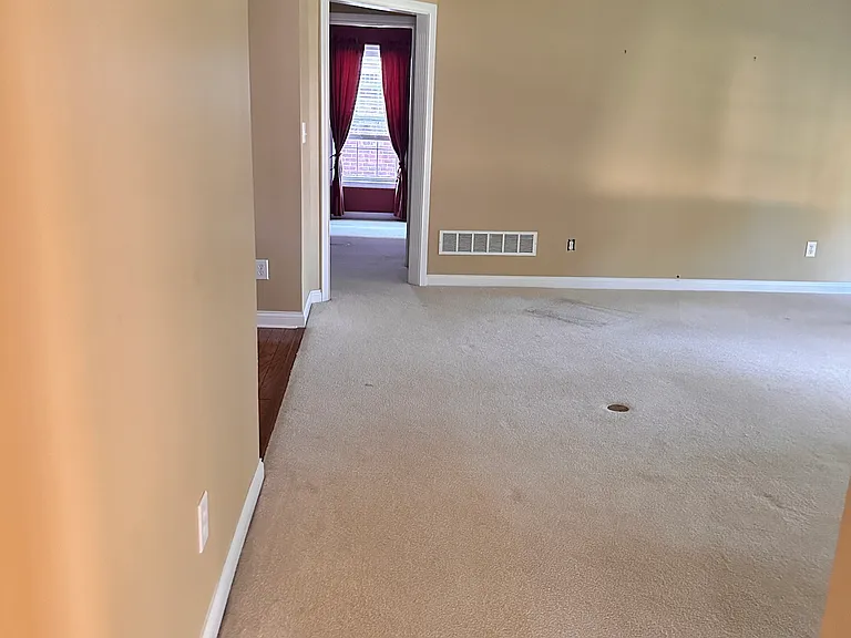 625 Vincent Way — Photo 8