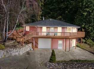 2453 Stephanie Ln, North Bend, OR 97459