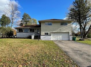 420 Pinnacle Rd, Rochester, NY 14623