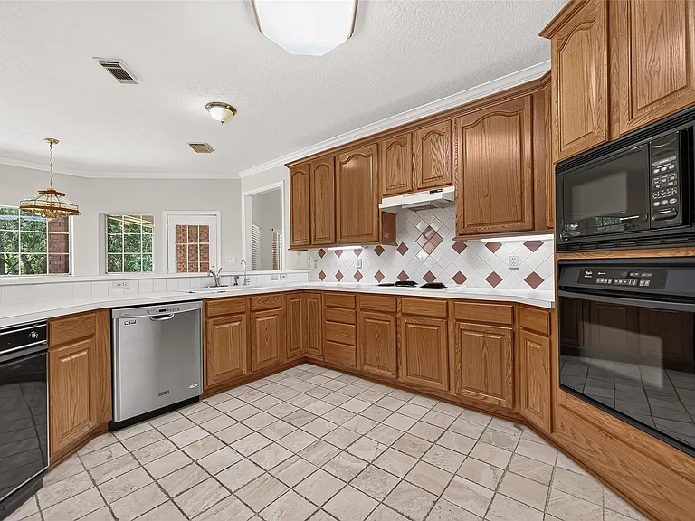 2314 Carriage Run E — Photo 24