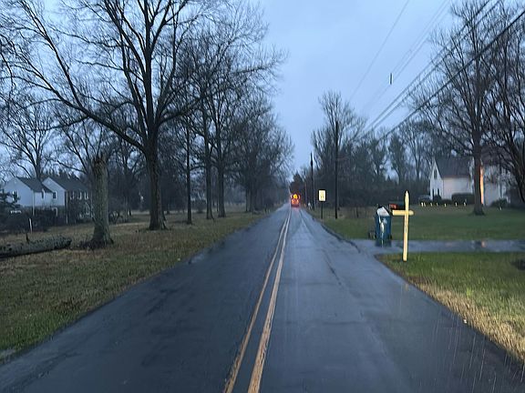 4th image of 1605 Cedar Hill Rd