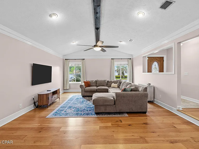 116 Derby Woods Dr — Photo 7
