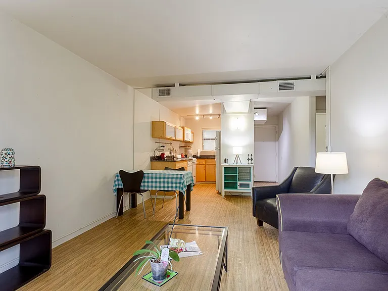 1855 Brightside Dr — Photo 3