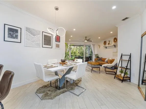 3735 Fieldstone Blvd #9, Naples, FL 34109