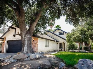 1422 Barstow Ave, Clovis, CA 93611