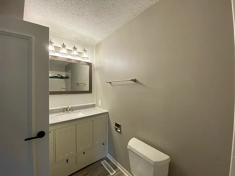 10509 Ricardo Rd — Photo 11