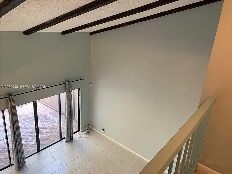 305 Bonnie Brae Way #27 — Photo 4