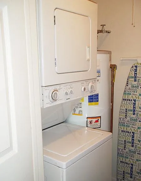 625 S Prudence Rd #205 — Photo 15