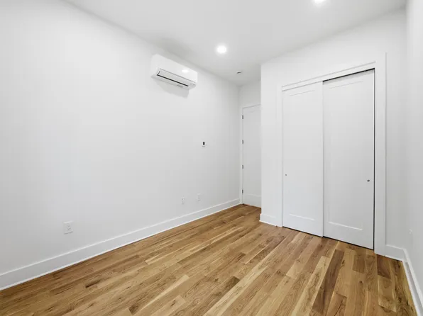 858 West Side Avenue image 10 of 12