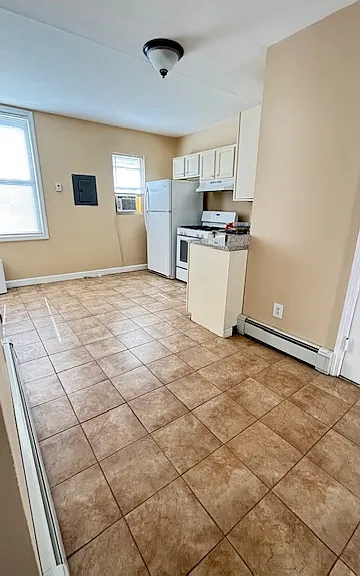 321 John St #1R — Photo 4
