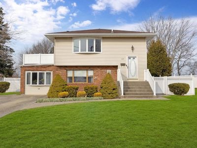 57 Alexander Ave, Farmingdale, NY, 11735