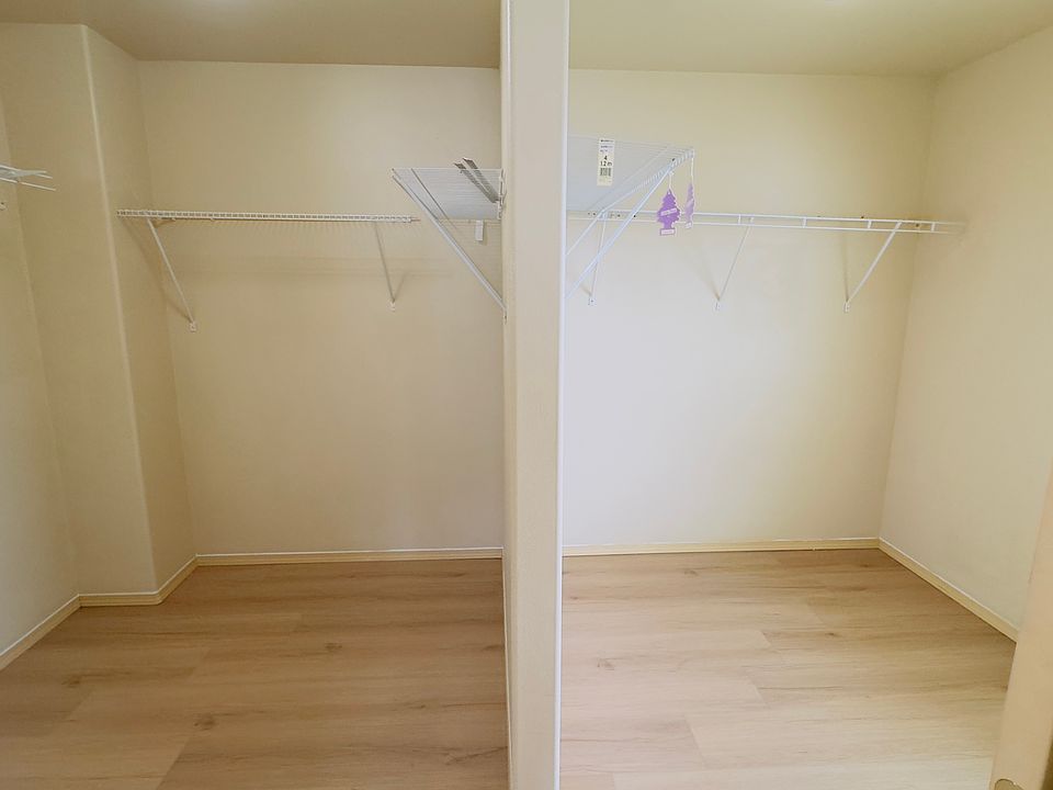 1st image of 14704 33rd Pl SW