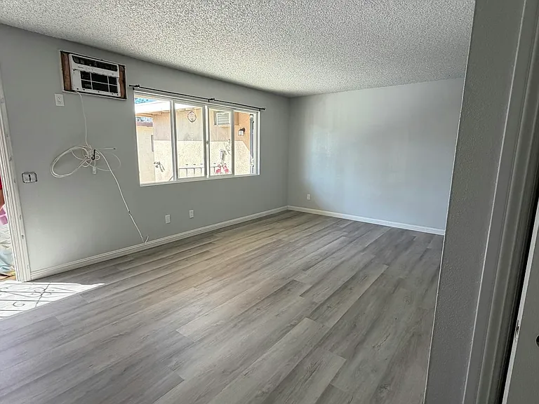 5943 Limonite Ave #C — Photo 8