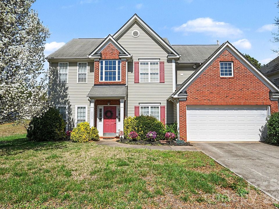 1st image of 1133 Oakdale Woods Dr