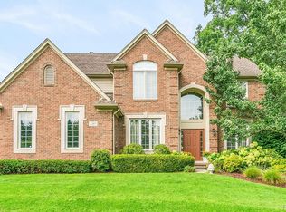 1257 Letica Dr, Rochester, MI 48307