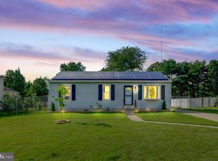 3 Morrison Dr, Sicklerville, NJ 08081