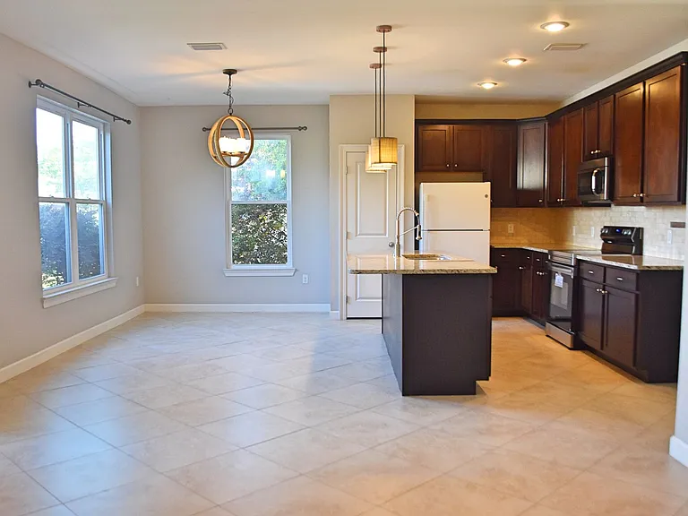 416 Tropical Way — Photo 14