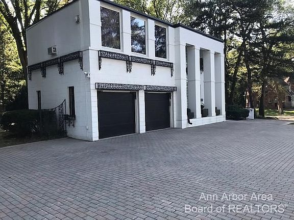 2nd image of 4158 Washtenaw Ave