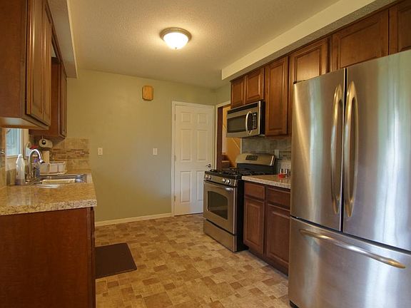 3rd image of 1524 Selby Ave