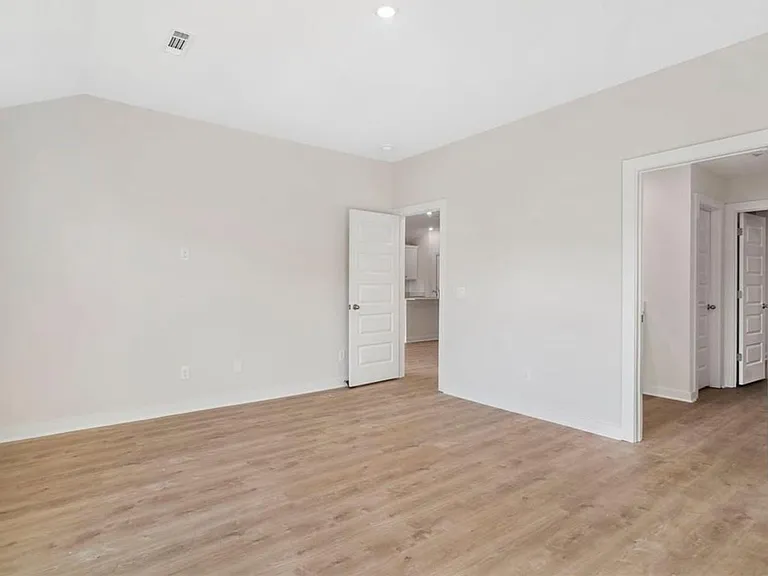 618 S Neon Ave — Photo 17