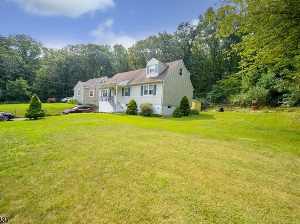 340 Union Ave, Bloomingdale Boro, NJ 07403