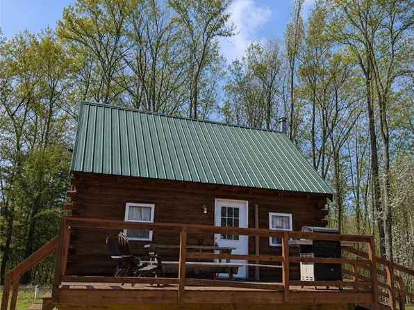 55 Castor Rd, Pulaski, NY 13142