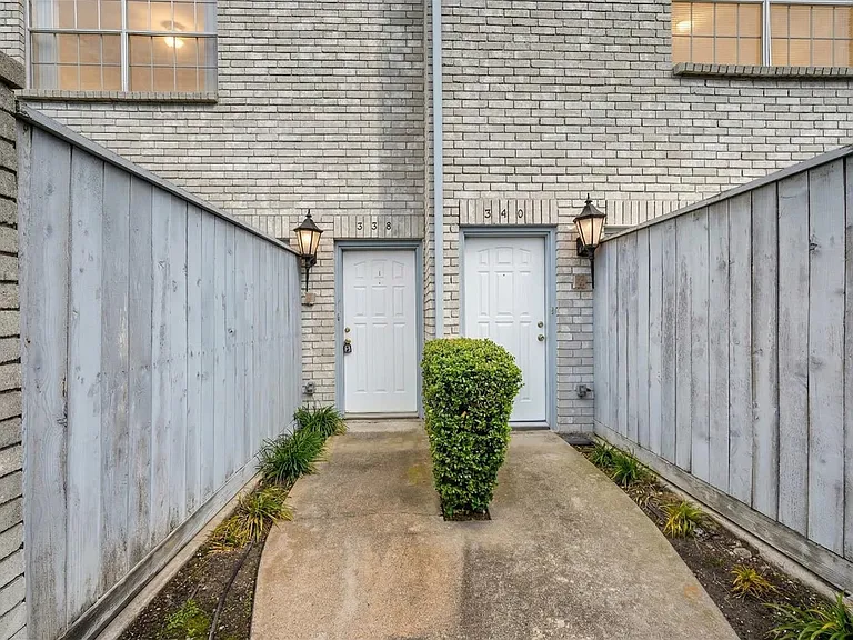 338 Wilcrest Dr #338 — Photo 3