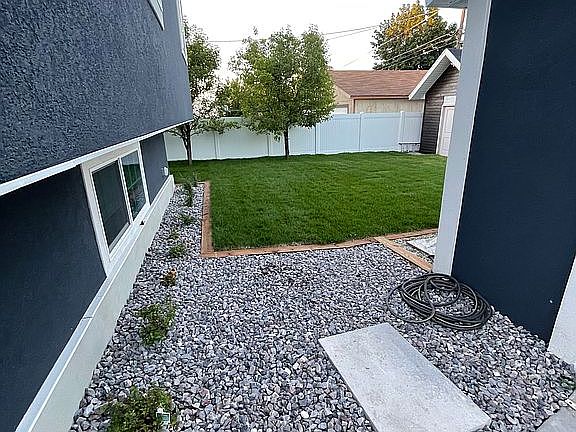3rd image of 4203 S Whipoorwhil St
