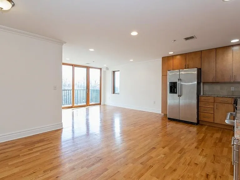 17 Meadow Rd #407 — Photo 3