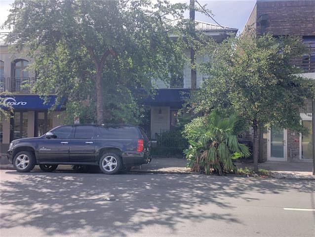 1st image of 1521 St Charles Ave