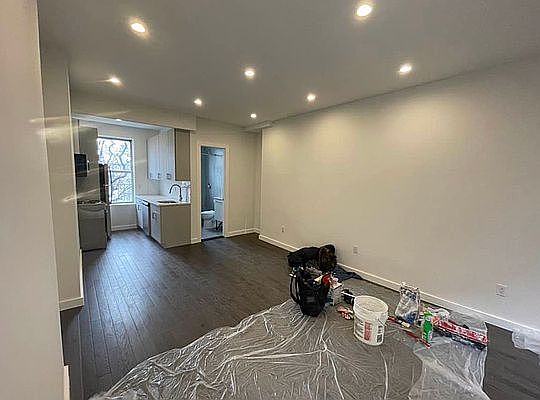 5th image of 565 49th St #3B