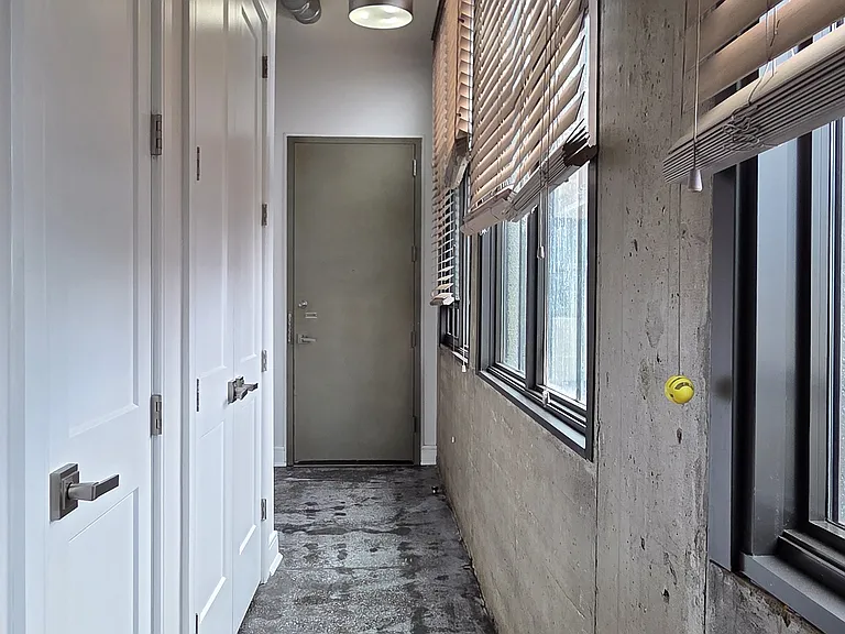 225 McWhorter St #401 — Photo 3