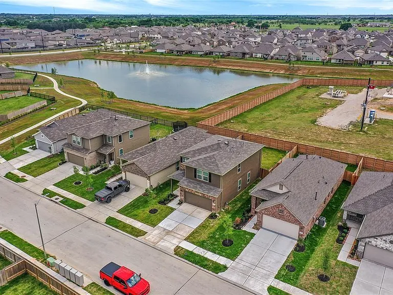5919 Waggoner Ranch Trl — Photo 30