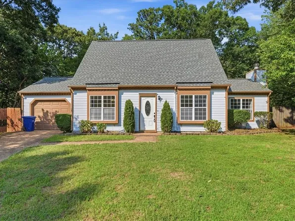 6 Finch Pl, Newport News, VA 23608